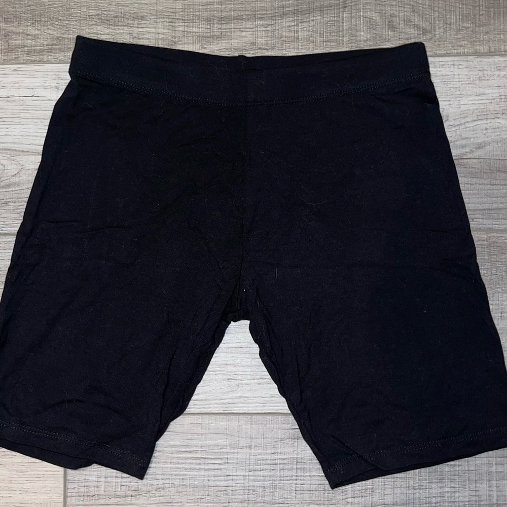 Women’s Petite Biker Shorts Size 4